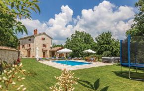 Pet Friendly Home In Basici With Jacuzzi